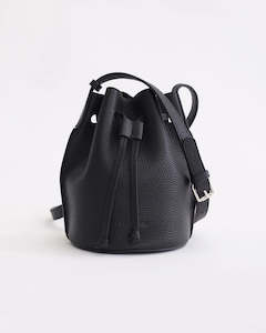 The Horse: Bobb Bucket Bag || Black