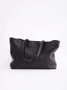 The Horse: Teddy Tote || Black
