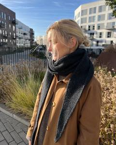 Sophie Shawl - Petite Knit Woman