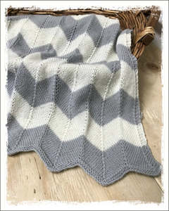 Knit And Stich Baby Patterns: The Kiwi Stitch and Knit Co Chevron Blanket.