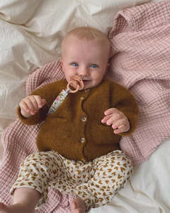 Baby Childrens Patterns: Ellen's Cardigan - Petite Knit (Baby)