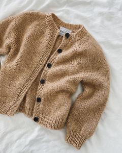Baby Childrens Patterns: Novice Cardigan Junior - Chunky Edition