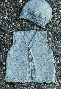 Liberty Vest and Hat in Rebel Light 4 ply