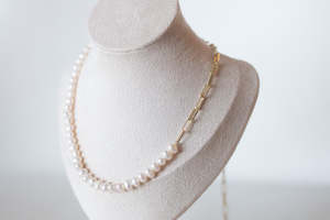 Sienna Pearl Necklace