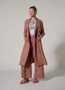 Loobies Story: Chianti Trench Coat. Caramel.
