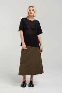 Nyne: NYNE: Maggie Skirt. Khaki.