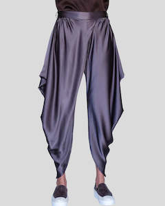 Lisa Brown: Estu Pant. Liquorice.