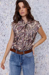 M.A. Dainty: Norah Top. Paisley.
