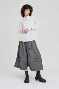 Taylor: Between Shirt - White