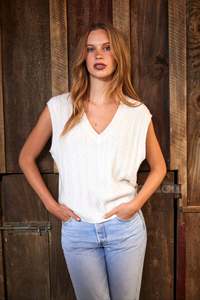 Tuesday: Tuesday: Jasper Vest | White Cable