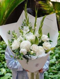 Flowers By Occasion: Pure Serenity