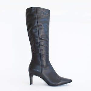 Long Boots: Fab Black