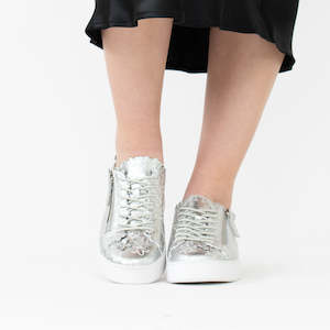 Django Juliette: Leere Silver White