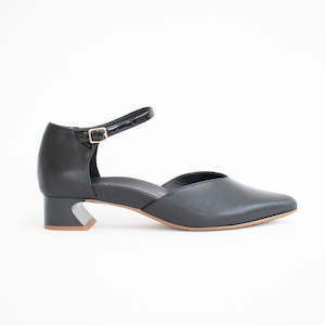 Shoes Mid: Tamarind Black