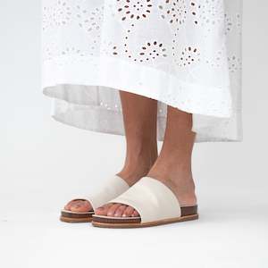 Sandals Flat: Jewel Bone