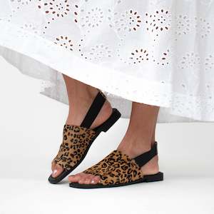 Sandals Flat: Snob Leopard