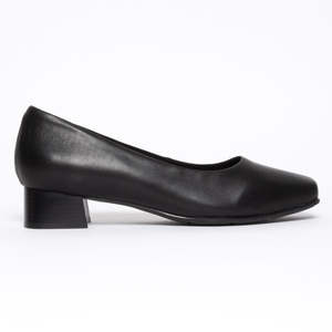 Orthotic Friendly: The Low Square Black