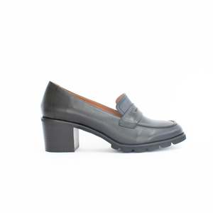 Shoes Heel: Antonia Loafers Black