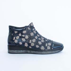 Myrage Navy Daisy