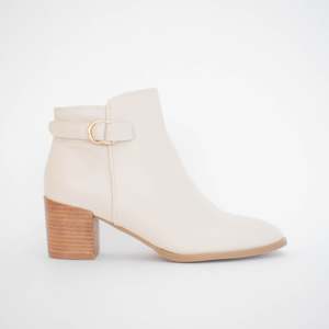 Ankle Boots Mid: Helina Ivory