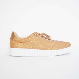 Sneakers: Bromlee Bronze