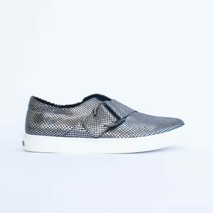 Shoes Flat: Icebath Pewter Snake