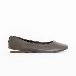Blythe Black Leather