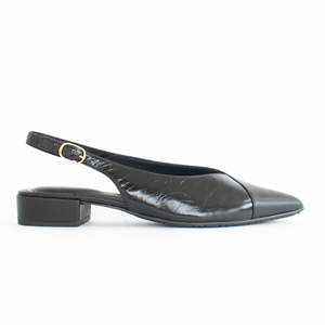 Amara Black Liquid
