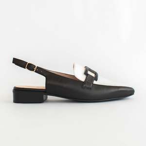 Shoes Flat: Shake Black White