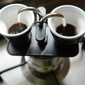 Products: TOP MOKA stove top espresso-maker-mini 2 cups Wilson & Co ON SALE - Wilson & Co