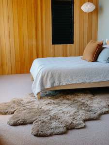 Long Wool: Sheepskin Rug