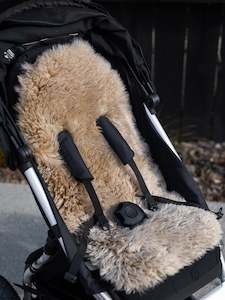 Long Wool: Sheepskin Pram Liner