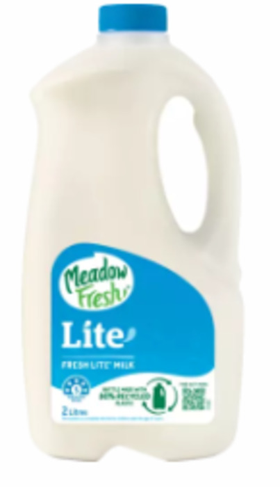 Products: Meadow Fresk Lite Milk 2 L – Maanvi Mart
