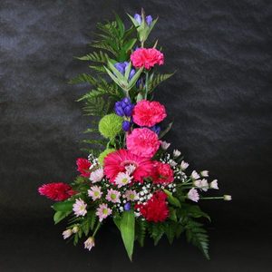 Products: Traditional Posy Bowl Windsor Florist