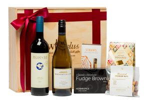 Products: Gibbston Valley Wine Gift Hamper-NZ-Delivery Wineplus