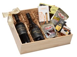 Products: Man O' War Wine & Cheese Gift Wineplus