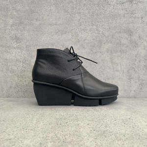 Last Ones: A&E Otter - ONLINE ONLY, Size 41