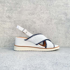 Bresley: Bresley Shayna