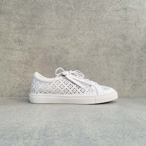 White: MINX Zip Band Perf