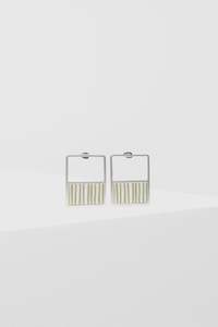 Jewellery: ELK Dalli Earring