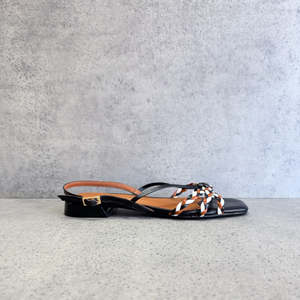 Capelli Rossi: RARE FIND | ONE PAIR - CRSS26/2.1
