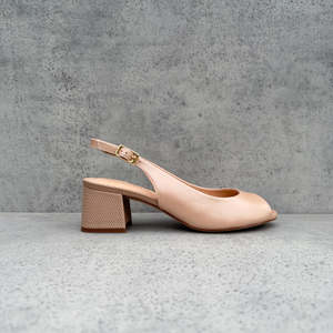 Capelli Rossi: RARE FIND | ONE PAIR - CRSS26/3.1
