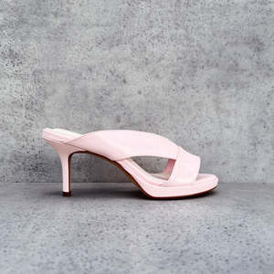 Capelli Rossi: RARE FIND | ONE PAIR - CRSS26/1.1