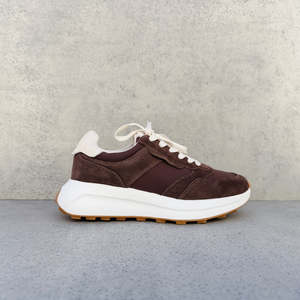 Trainers: EOS Blakely