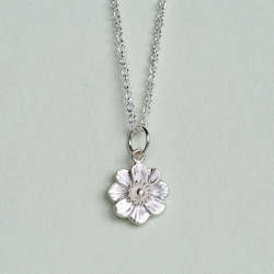 Flower Garden: Mt Cook Lily Necklace