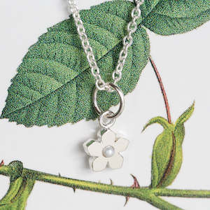 Birthstone Flower Necklace - June / Pearl