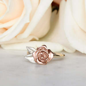 Rose Garden: Rose Ring/ 9ct Gold