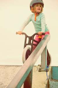 Sale: Recycled Black 2-in-1 Balance Bike (Return)