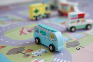 Baby Shower Gifts: Wooden Car Set