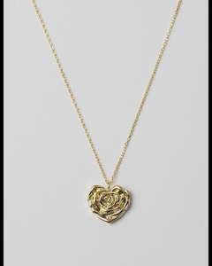 Jewellery: Heart Flower Necklace